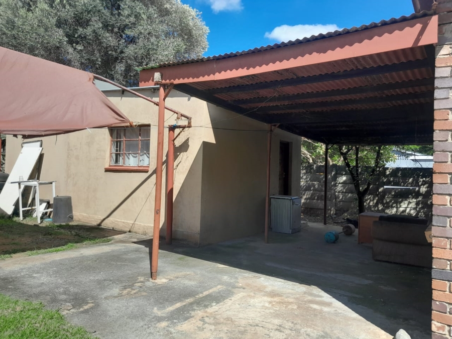 6 Bedroom Property for Sale in Bodorp North West